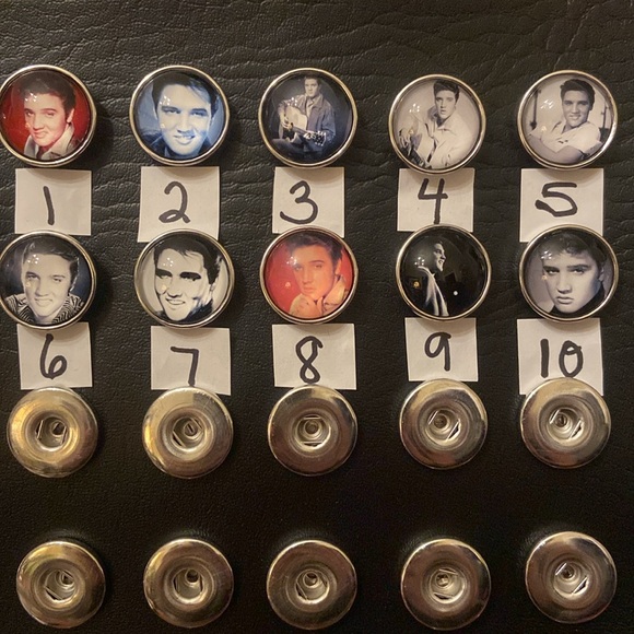 Elvis Snap Button Necklace - Picture 7 of 7